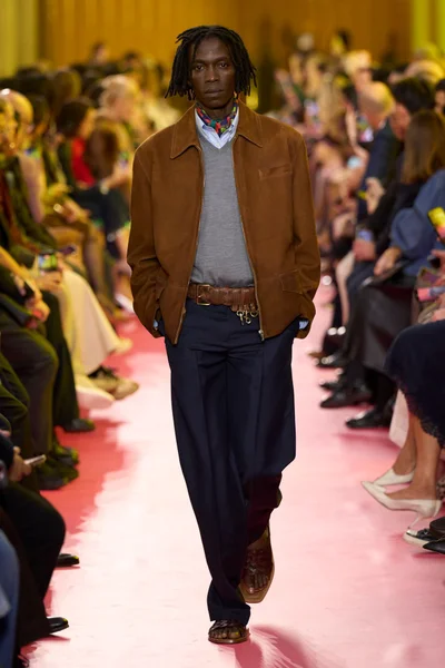 Look 26